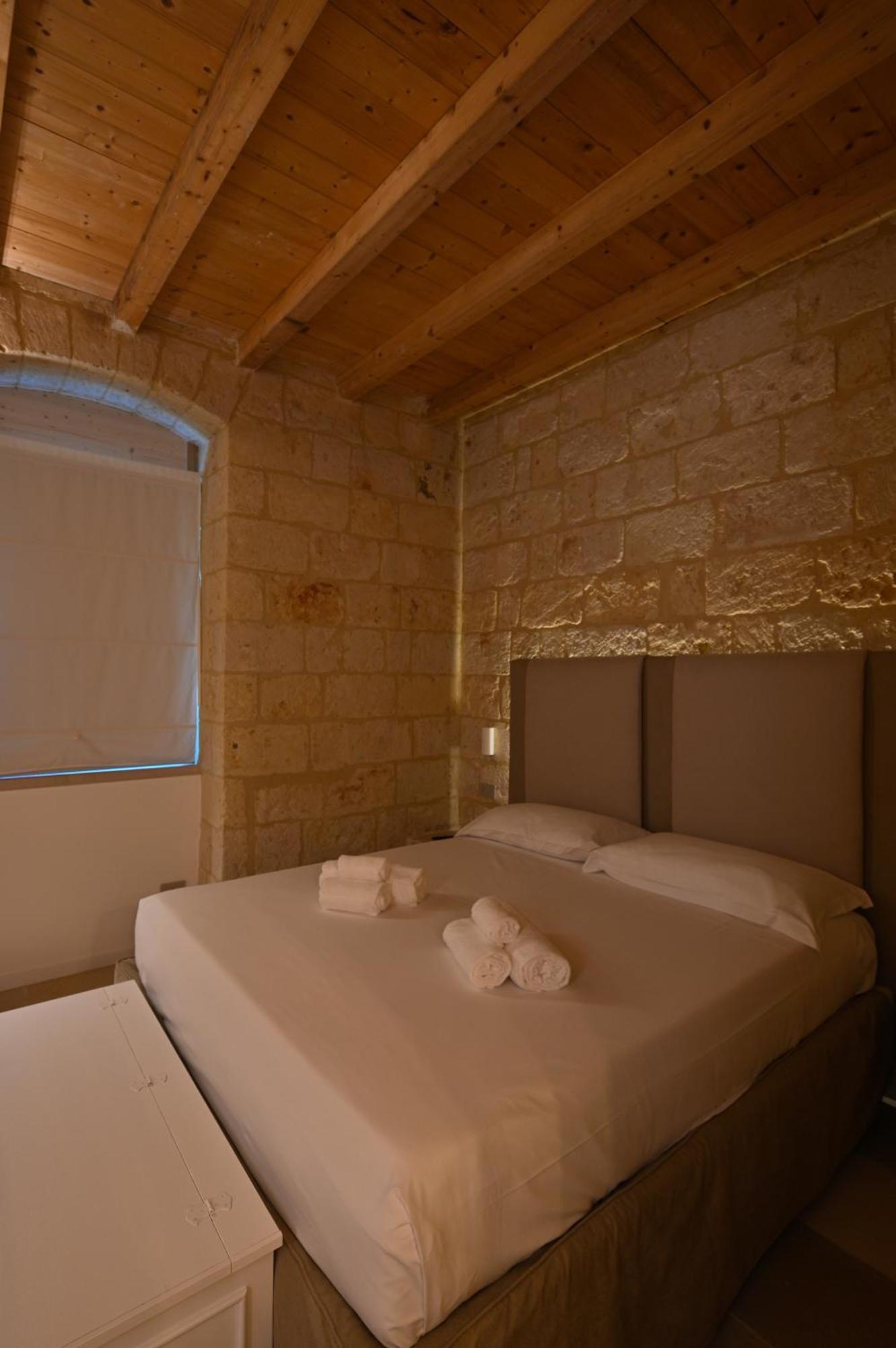 バーリ Palazzo Momi Bed & Breakfast エクステリア 写真