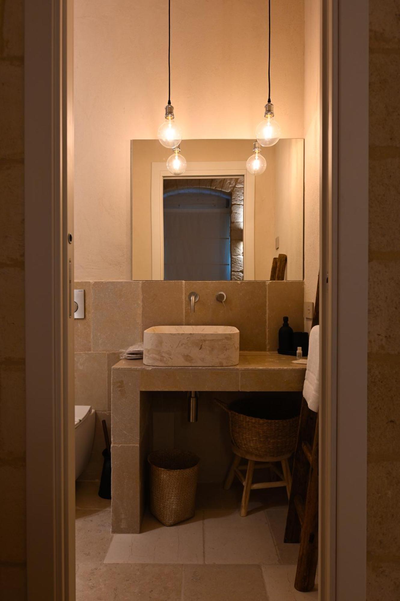 バーリ Palazzo Momi Bed & Breakfast エクステリア 写真